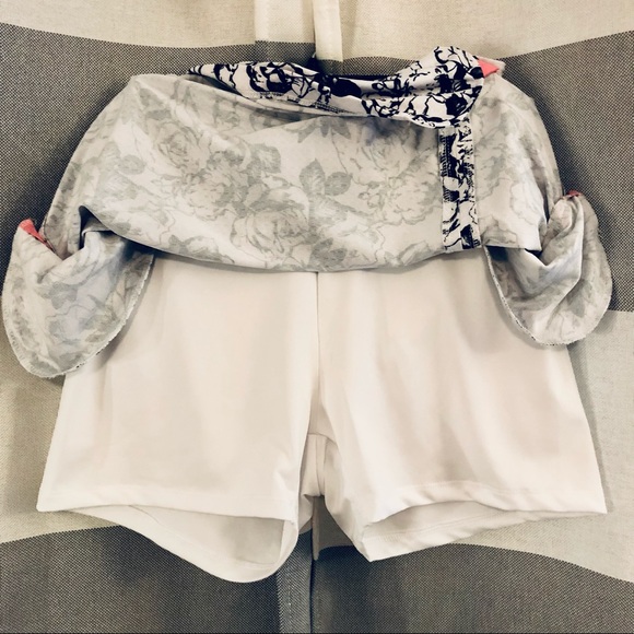 skirt skort in a black and white print  with pink trim and pockets. AMAZING!! - Picture 6 of 12